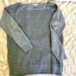 Hannah Women's‎ Gray Waffle Knit Lightweight Scoop Neck Sweater Size M Casual